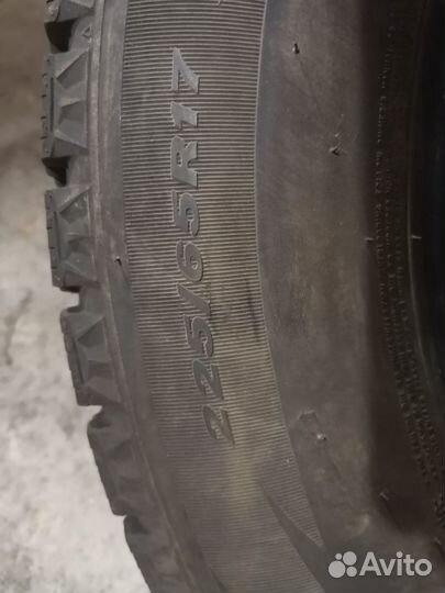 Roadstone Winguard WinSpike SUV 225/65 R17