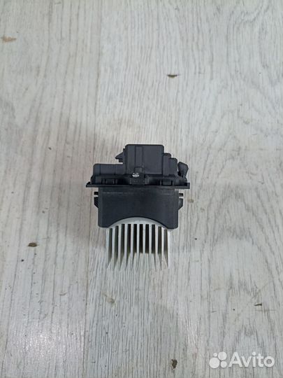 Резистор печки Реостат Renault kaptur