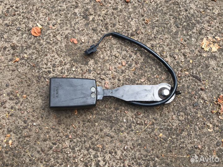 Замок ремня безопасности Chevrolet Camaro V