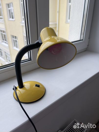 Настольная лампа IKEA икея желтая лампа