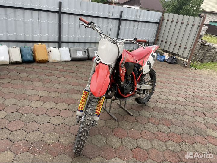 Продам мотоцикл Honda CR125