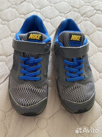 Кроссовки на мальчика Nike 30