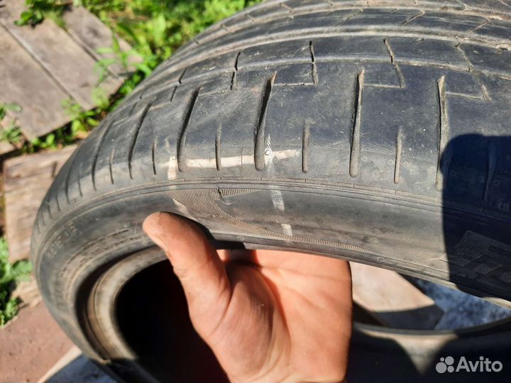 Pirelli Carrier 245/40 R18