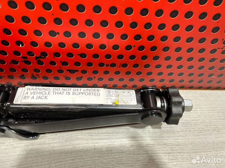 Домкрат Mercedes-Benz S W222 2018