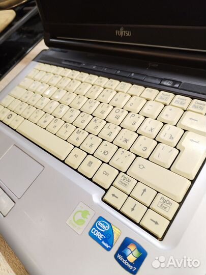 Fujitsu S710 I3/4GB/HDD 120GB/14