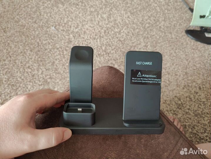 Зарядная станция для iPhone