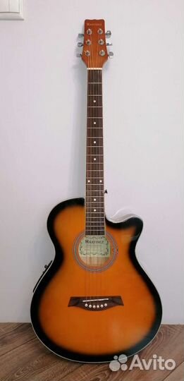 Акустическая гитара