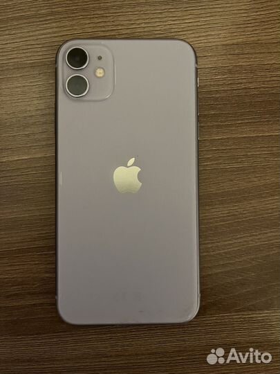 Телефон iPhone 11