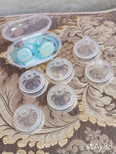 Соски на бутылочку avent и пустышки avent