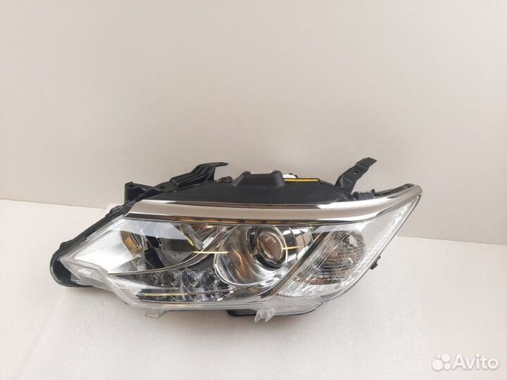 Фара левая Toyota Camry V55 2014-2018