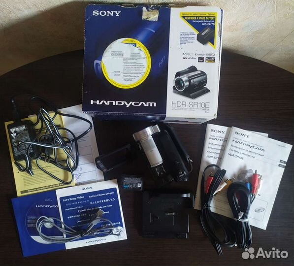 Видеокамеры.Аккумуляторы.Флешки.Микрофоны.Штативы