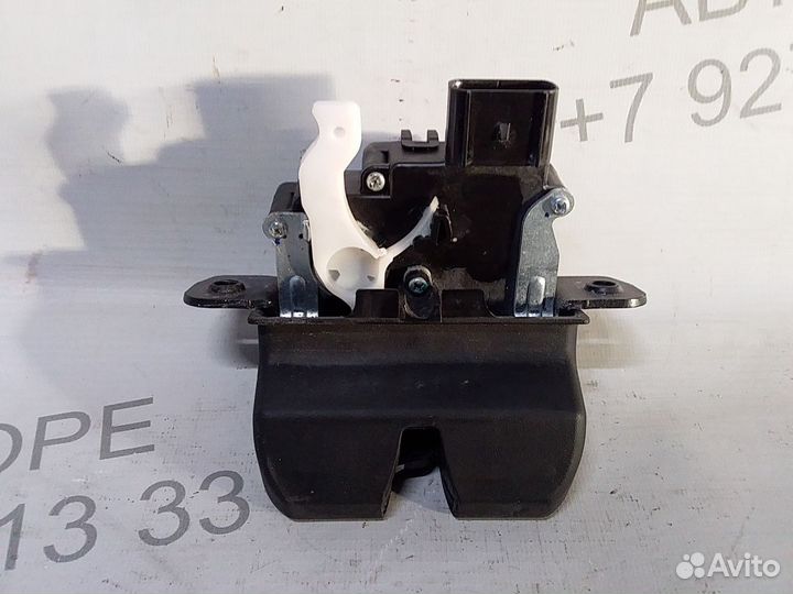 Замок двери багажника Kia Sportage 4