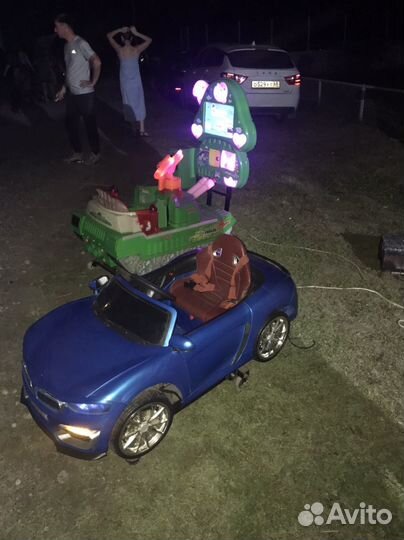 Продам машинки качалки