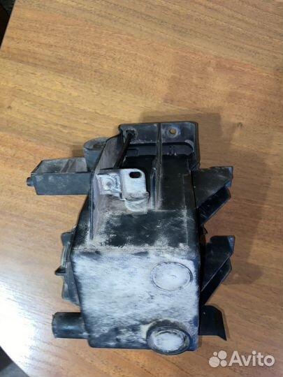 Противотуманная фара opel astra h правая