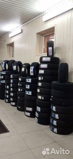 Pirelli Ice Zero FR 195/65 R15