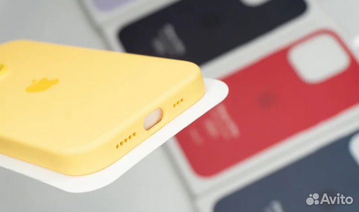 Чехол на iPhone 14 Pro (Люкс копия) Желтый