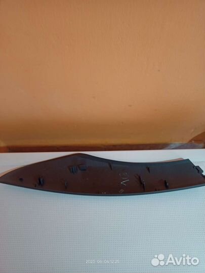 5L0860145 накладка рейлинга левая шкода йети