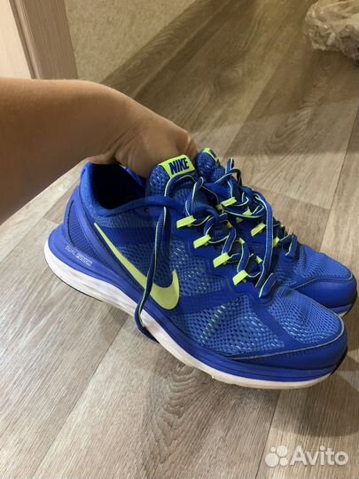 Кроссовки nike