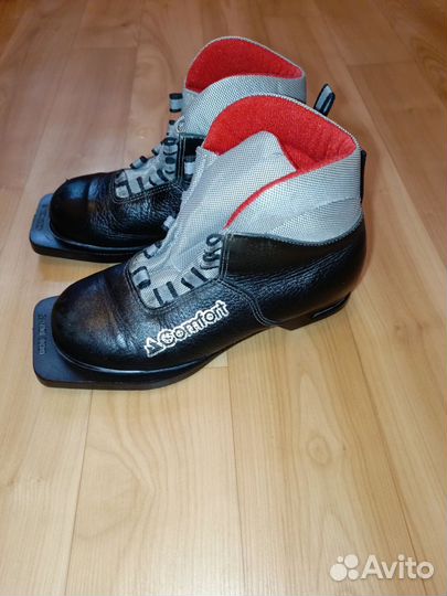 Лыжные ботинки классические