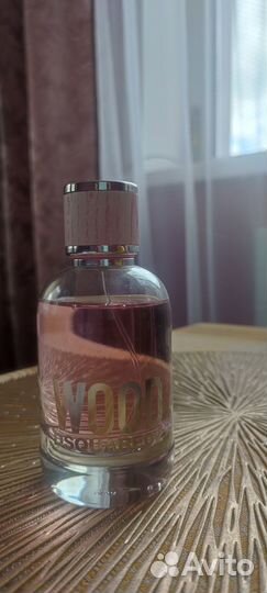 Парфюм женский Dsquared2 wood