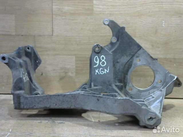 Кронштейн генератора Volkswagen Golf 4 038903143H