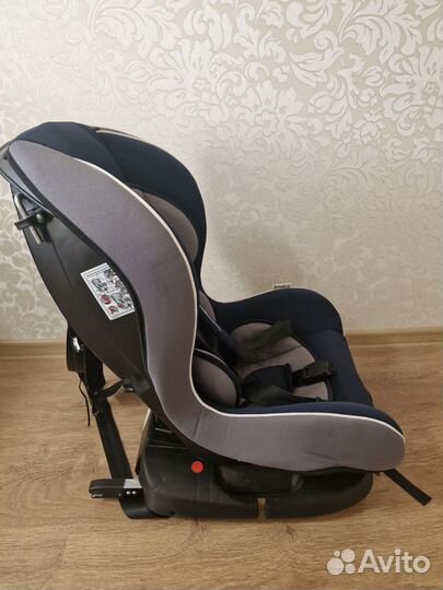 Автомобильное кресло babyton