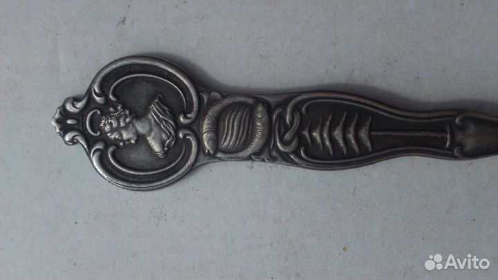 Сувенир из металла