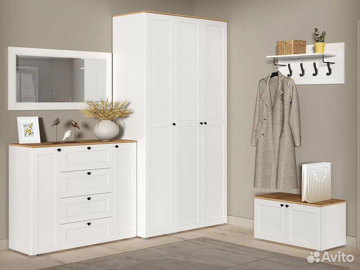 Прихожая новая