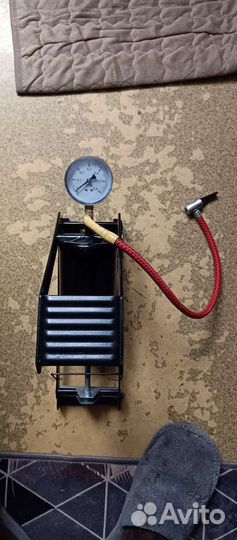 Насос ножной с манометром