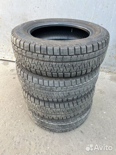 Pirelli Ice Asimmetrico 185/65 R15