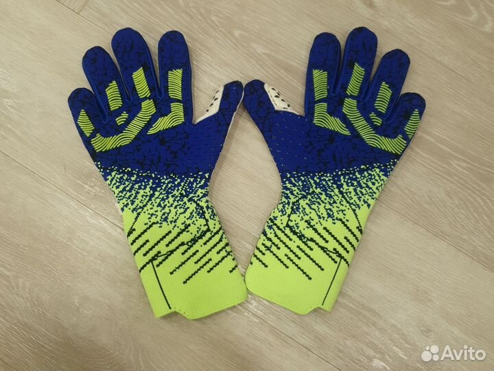 Перчатки вратарские футбольные размер 6