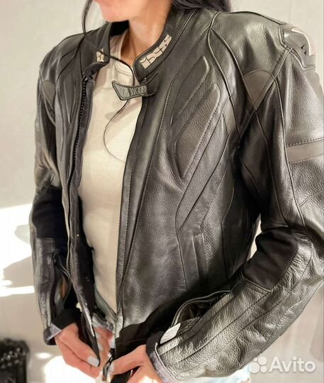 Мото куртка кожаная
