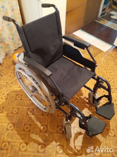 Инвалидная коляска