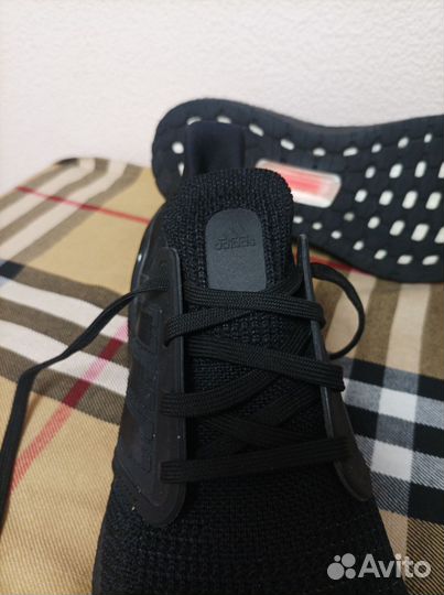 Кроссовки adidas UltraBoost 20 оригинал