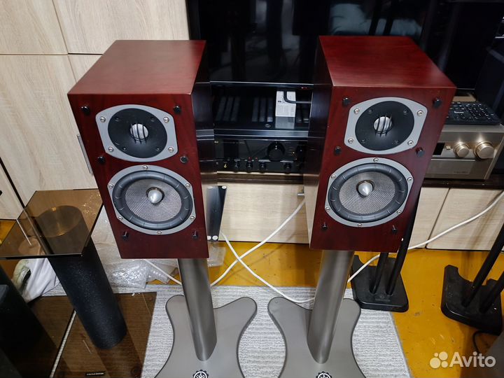 Полочная акустика Energy reference cr10 и cr cent