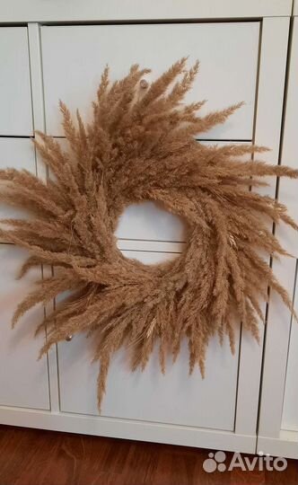 Интерьерный венок из пампасной травы