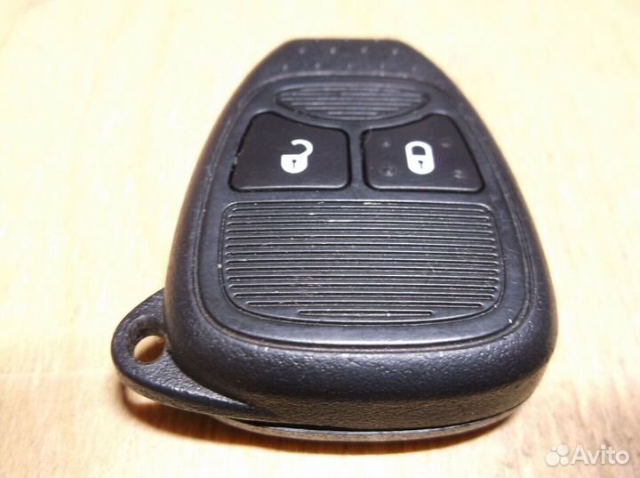 Chrysler / Jeep 2 Button Remote ke P/N 68060256 AA
