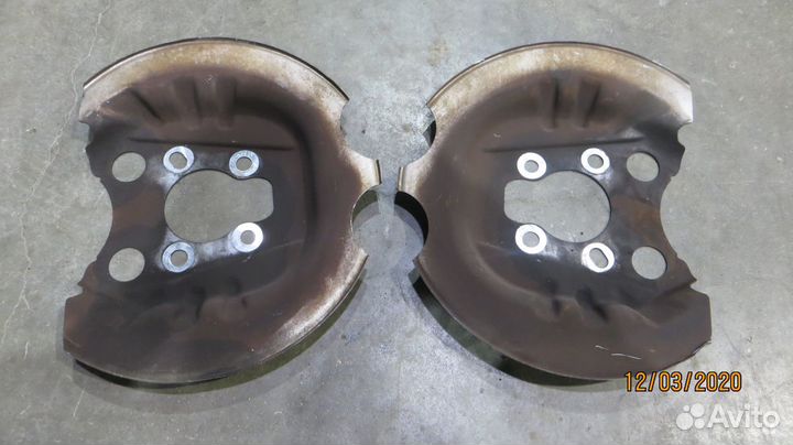 Пыльник тормозного диска Citroen Grand C4 Picasso