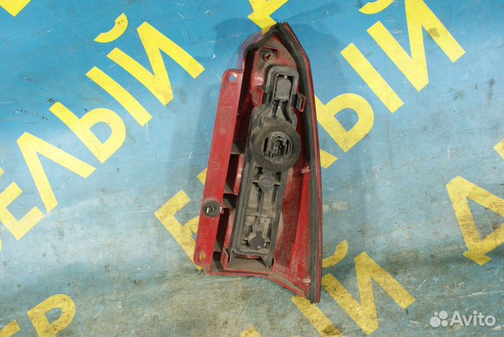 Задний фонарь Ford Focus 1