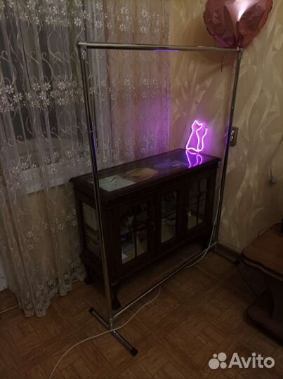 Вешалка напольная