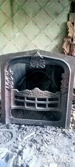 Каминная топка чугунная старинная