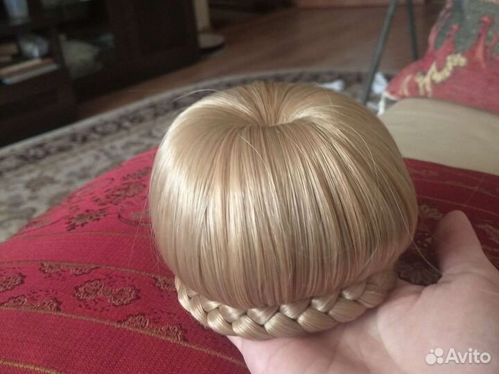 Шиньон из искусственных волос