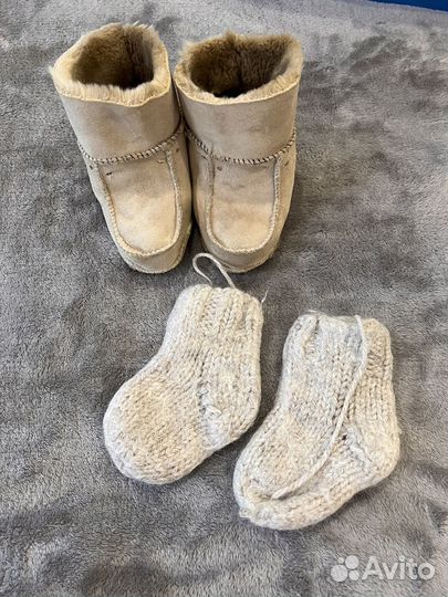 Детские носочки и шапочки