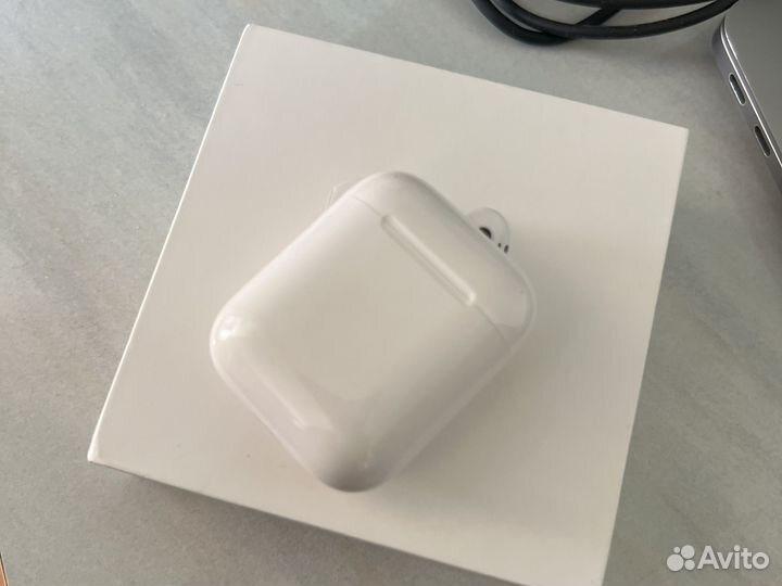Airpods 2