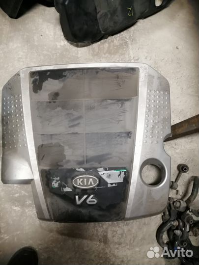 Декоративная накладка двигателя kia quoris 3,8