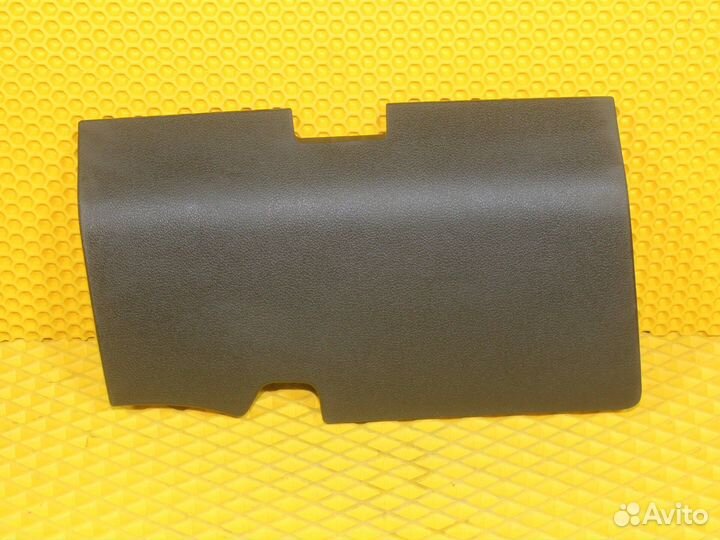 Накладка торпеды крышка Skoda Rapid 2