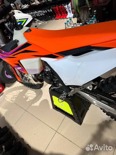 Мотоцикл Эндуро KTM EXC 300 TBI 2024