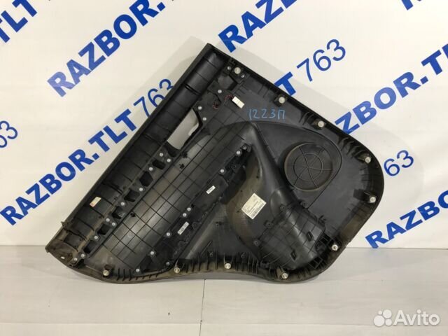 Обшивка двери задняя правая KIA sorento 2 2.4 ат