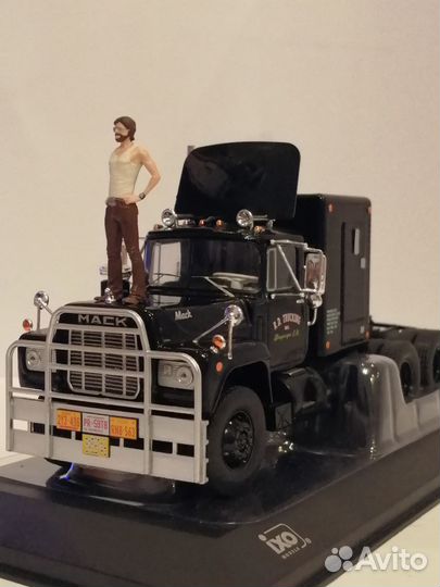 1:43 Фигурка Утенка из к/ф Конвой Окрашенная и Нет