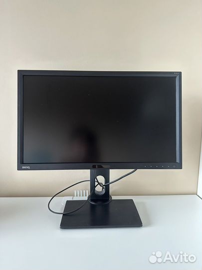Монитор Benq 24 дюйма, в отличном состоянии